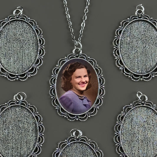 Makes 10 Photo Pendant Necklaces Kit Large 40x30mm Lacy Edge Oval Antique Silver